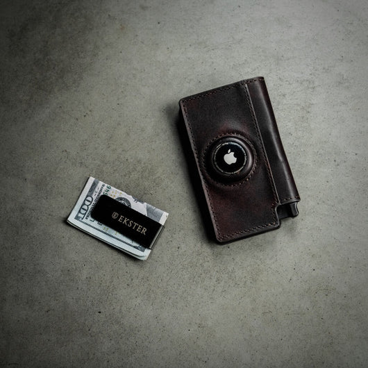 Wallet for AirTag