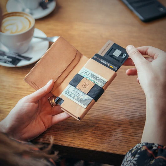 Ekster Wallet + FREE Finder Card - VIP Offer