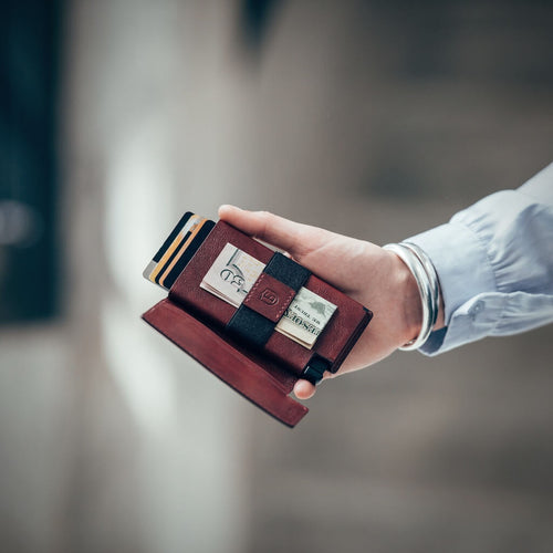 Ekster Wallet + FREE Finder Card - VIP Offer